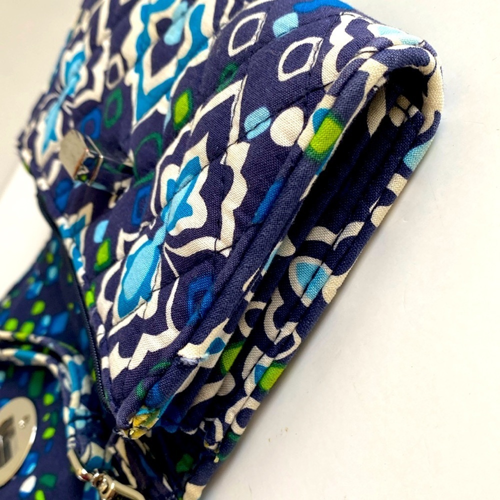 Vera Bradley - Your Turn Smartphone Wristlet - Ink Blue - Picture 9 of 11